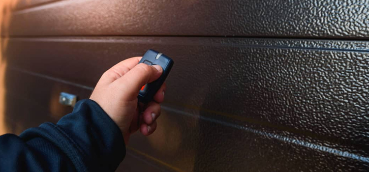 automatic door opener with remote control in Ripon
